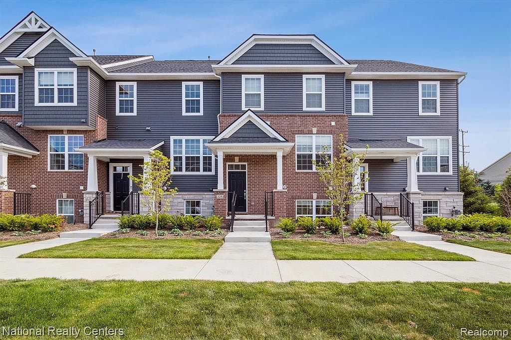 225 S Sydney Ct, Plymouth, MI 48170 MLS 20230041889 Zillow
