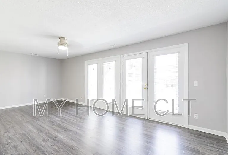 6158 Meadow Rose Ln #1 — Photo 7