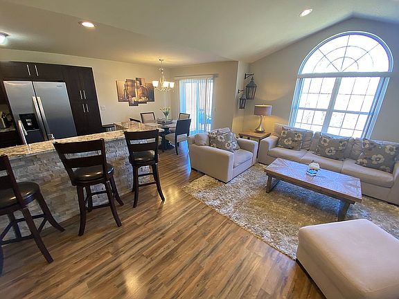 4th image of 15475 Cornell Dr #121