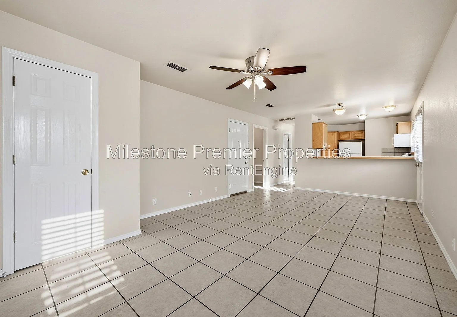 2 bed, 2.0 bath, 1013 sqft, $1,150 — Photo 4
