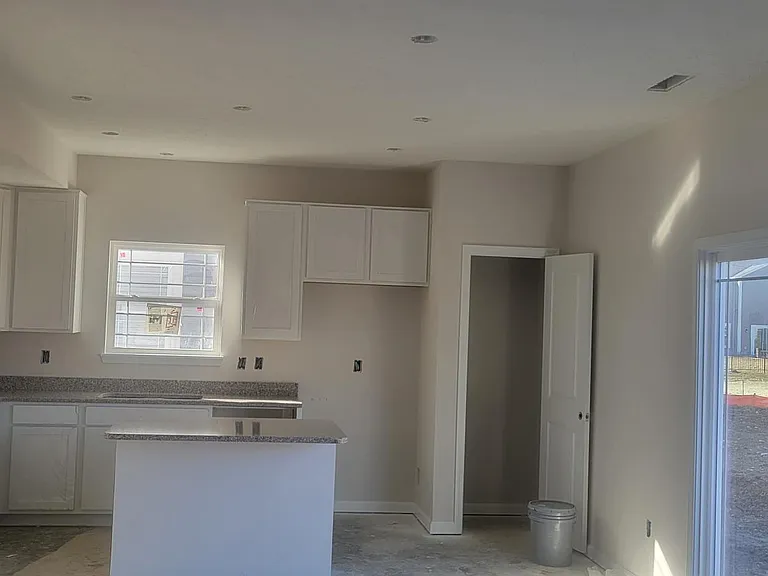 6724 Cardiff Dr — Photo 15