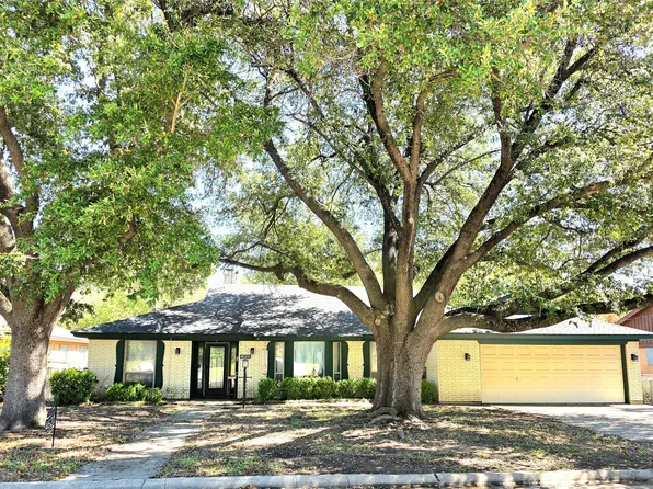 4620 Starlight Dr, Haltom City, TX 76117