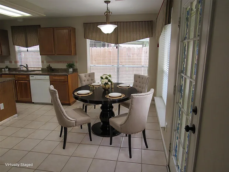 10139 Cedaredge Dr — Photo 16