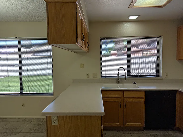 5460 E Emerald Ave — Photo 44