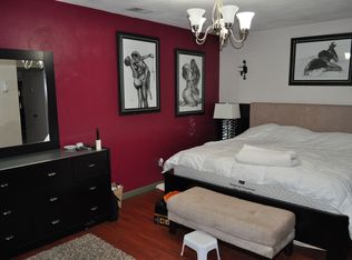 8452 Old Ocean View Rd, Norfolk, VA 23518