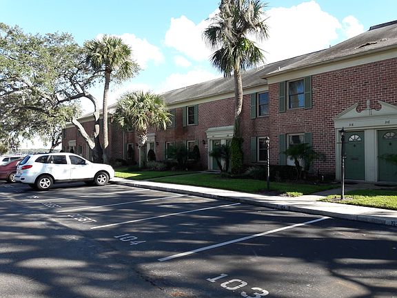 2nd image of 322 Georgetown Dr