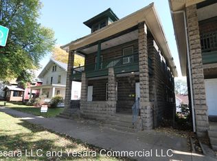 906 N 4th St, Burlington, IA 52601