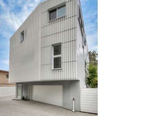 2846 N Buzz Ct, Los Angeles, CA 90039