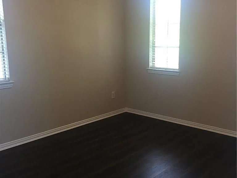 1016 Grey Fox Dr — Photo 17