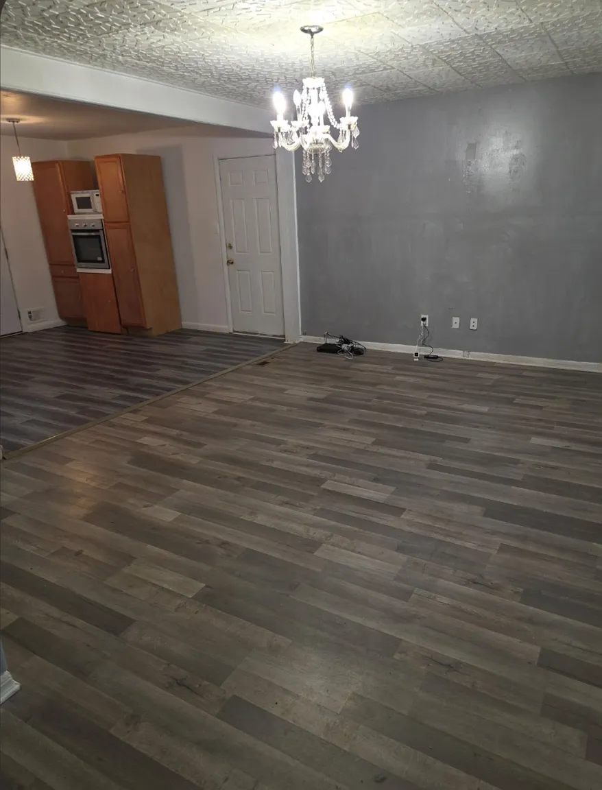 4 bed, 2.5 bath, 2621 sqft, $2,200 — Photo 3