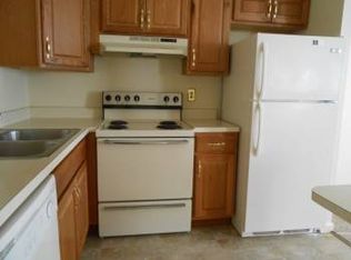 215 Miller Rd APT B, Akron, PA 17501