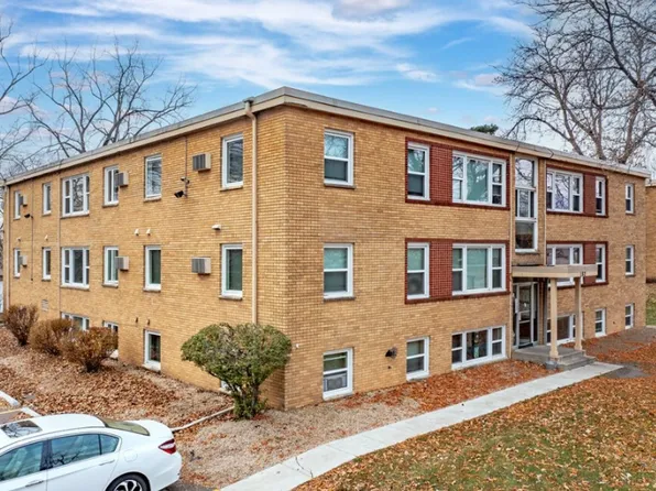 1 & Bedrooms Walking distance to McCarrons Lake! - Roseville