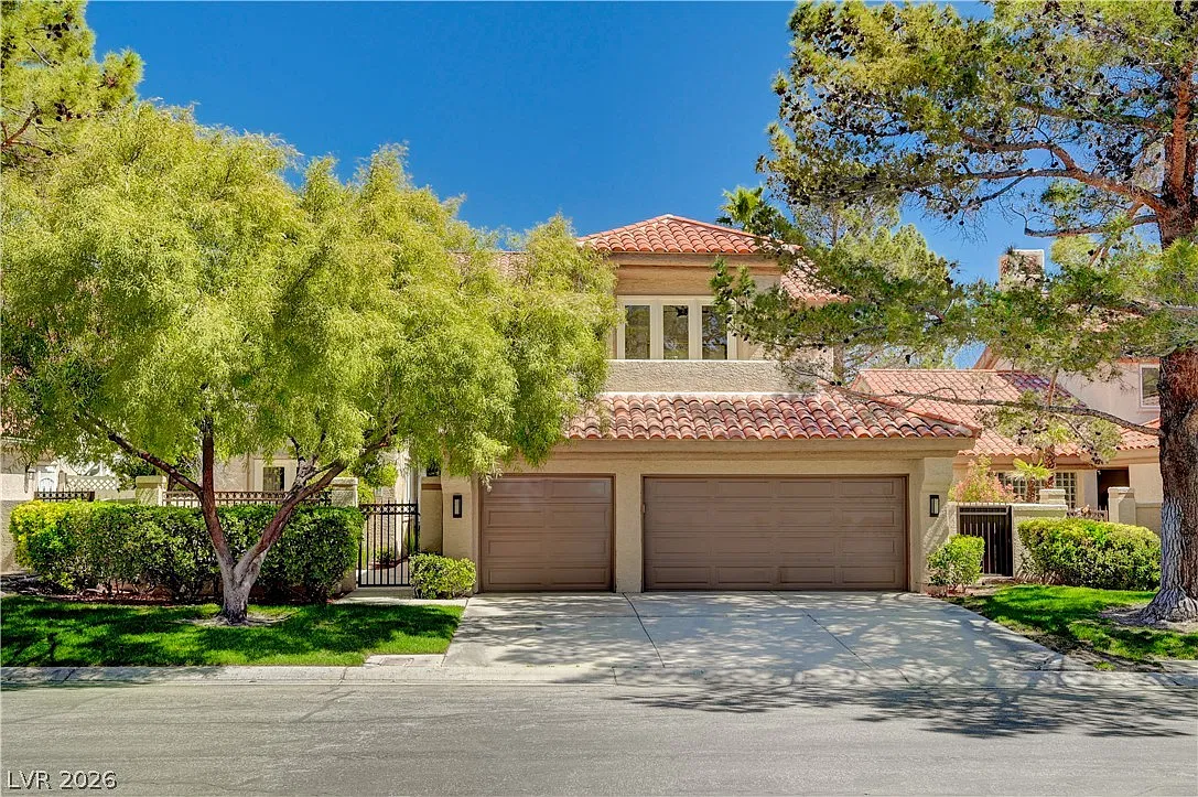 4 bed, 3.0 bath, 3507 sqft, $7,899 — Photo 1
