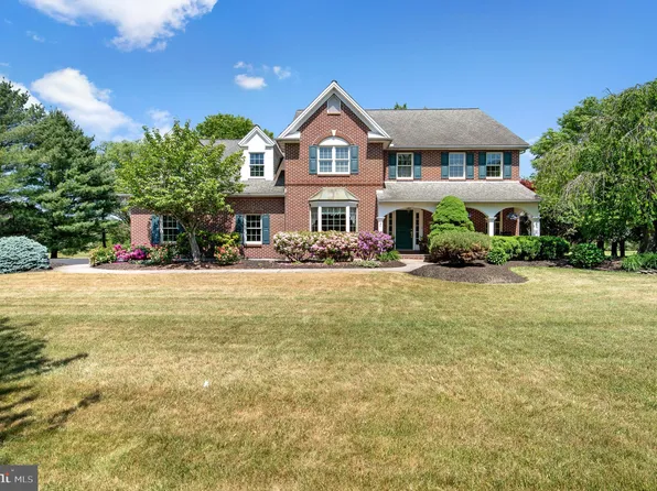 5333 Millstone Ct, Orefield, PA 18069