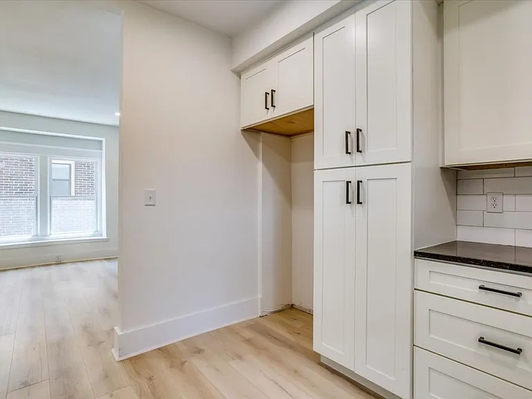1227 N Lewellen Ave — Photo 18