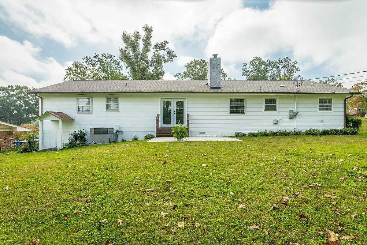 Building Photo - 1403 Clearpoint Dr