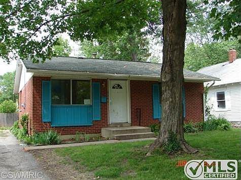 2nd image of 304 Battle Creek Ave
