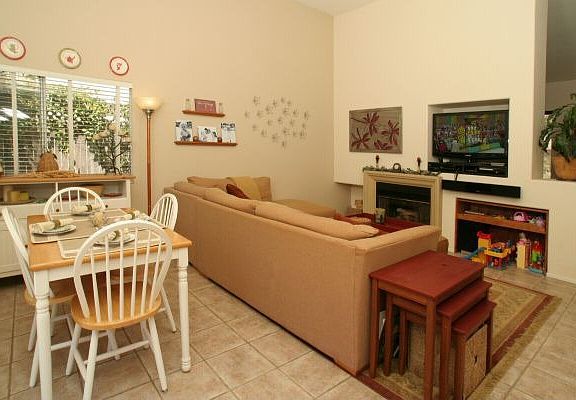 2nd image of 1551 Daffodil Ave