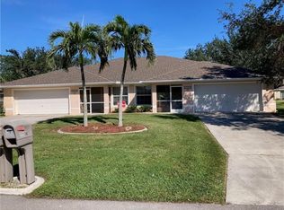 1037 SE 11th St, Cape Coral, FL 33990