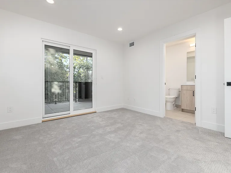 2088 Eliot St — Photo 26