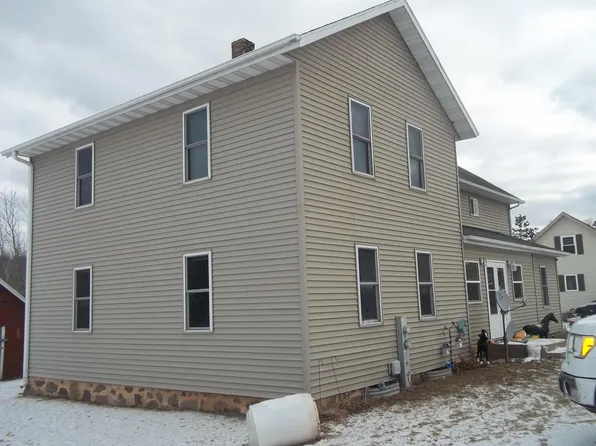 W12796 Elm St, Caroline, WI 54928
