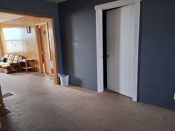 5th image of 209 1/2 E Franklin St