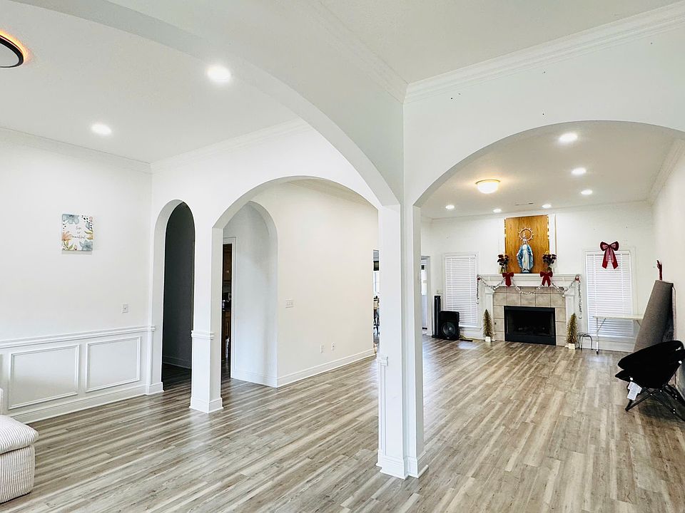 1st image of 274 Chantilly Ave