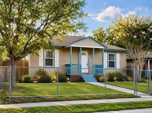 4305 Willow St, Corpus Christi, TX 78411