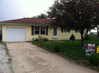 243 E Kellar Ln, Decatur, IL 62526