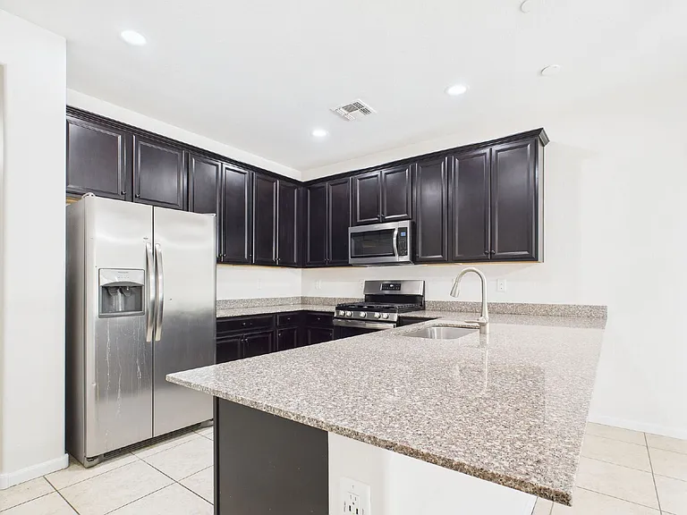 10511 E Corbin Ave — Photo 5