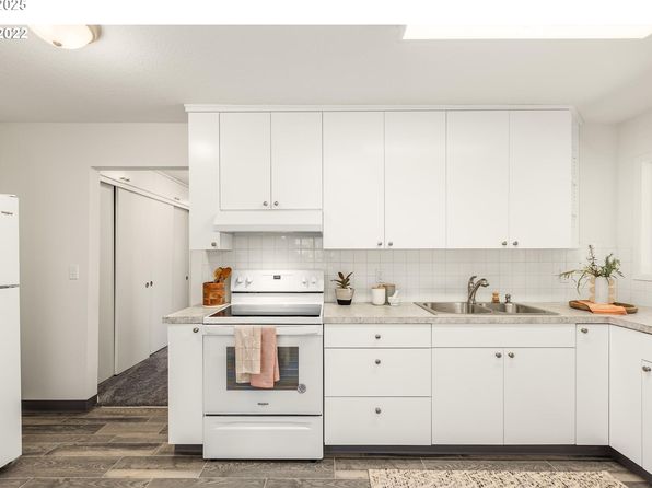 portland-oregon-53980958 picture