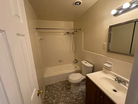5811 Bucknell Ter — Photo 3