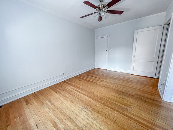 2nd image of 656 W Oakdale Ave APT 3C