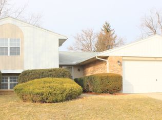 5697 Charlesgate Rd, Dayton, OH 45424