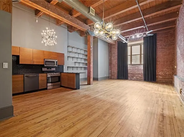 306 W 7th St APT 102, Kansas City, MO 64105