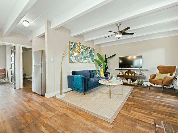 5th image of 1380 Steele St APT 101