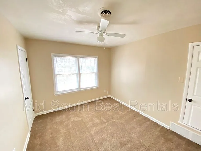5396 Lochinvar Rd — Photo 2