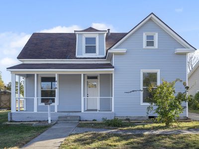 416 E College Street, Aurora, MO, 65605