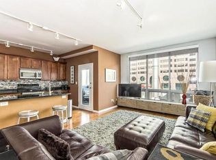 160 N Wall St APT 203, Columbus, OH 43215