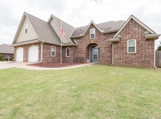 4315 Fairview Rd, Bartlesville, OK 74006