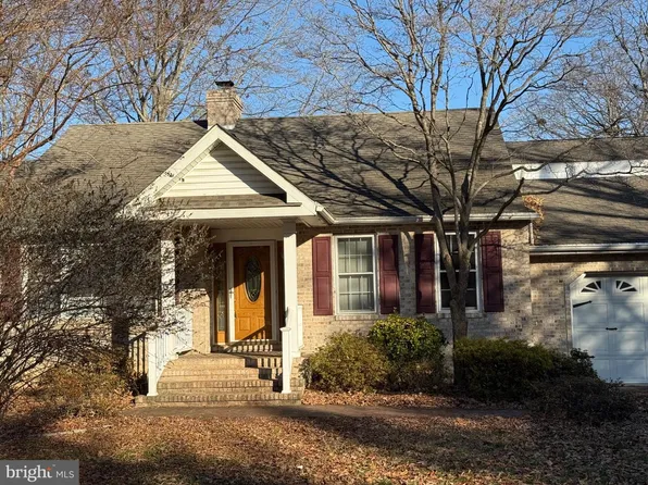 6221 Foster Rd, Spotsylvania, VA 22553