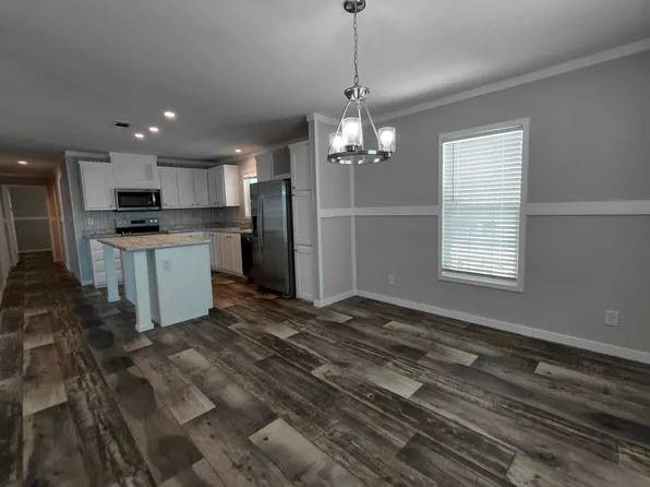 831 Corral Dr, Lakeland, FL 33815