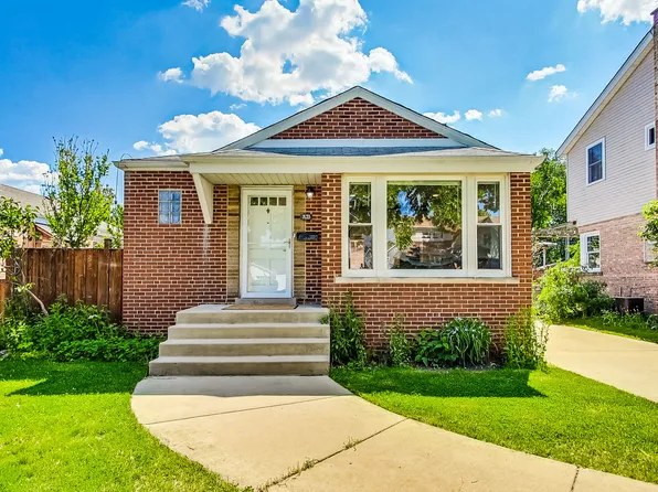 7635 N Odell Ave, Niles, IL 60714