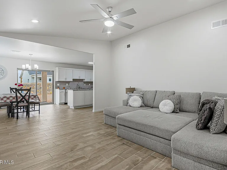 15252 Apex Ct — Photo 18