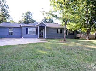 587 Peters St, Statham, GA 30666