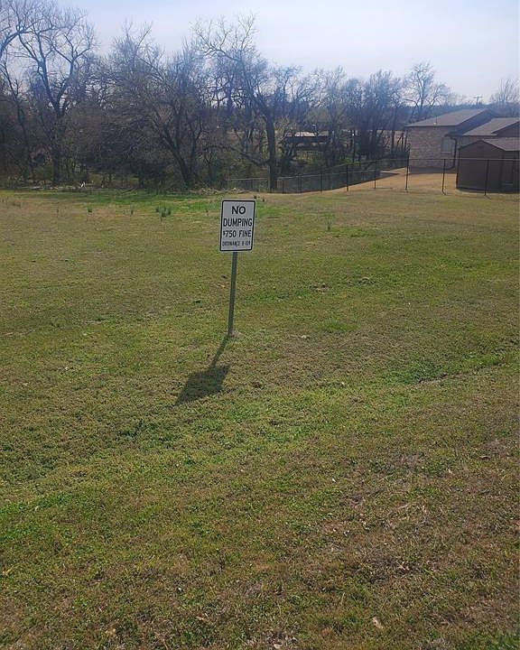 2nd image of NE 30th St Lot 2