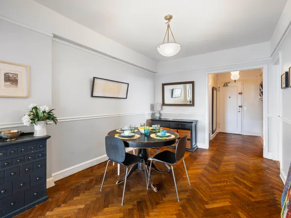 200 Cabrini Boulevard image 11 of 18