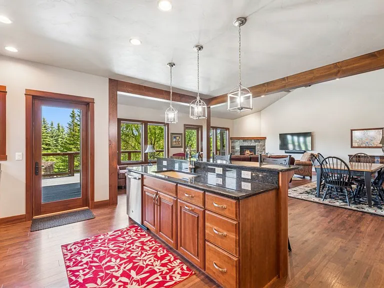 310 & 312 Fairway Dr — Photo 7