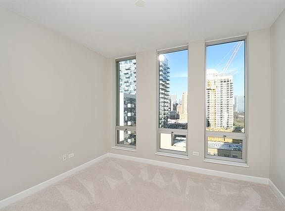 5th image of 1400 S Michigan Ave APT 1709