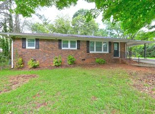 2069 Hillcrest Dr, Douglasville, GA 30135